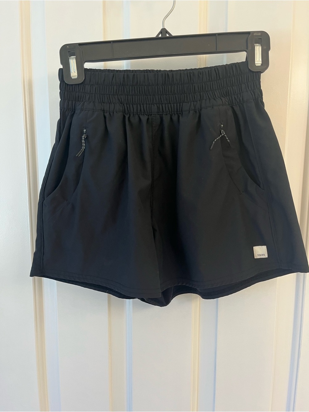 Vuori Villa Womens Black Short size XS
